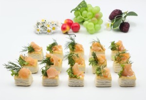 Vol-au-vent z łososiem 15 szt.